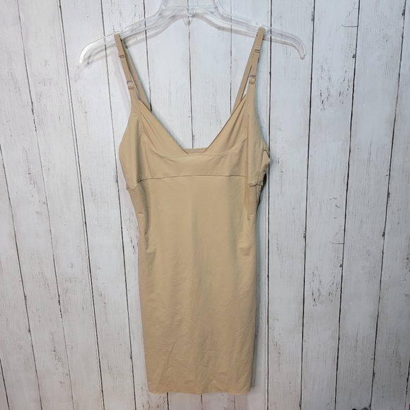 Maidenform Wear Your Own Bra Slip Firm Control Cool Comfort Beige Size 2XL #2541 - Picture 2 of 11